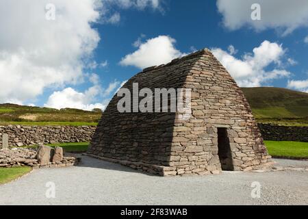 Oratorio di Gallarus sulla penisola di Dingle sul selvaggio Atlantico Modo a Kerry in Irlanda Foto Stock