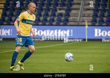 Brondby, Danimarca. 11 Apr 2021. Hjörtur Hermannsson (6) di Brondby SE visto durante la partita 3F Superliga tra Brondby IF e FC Copenhagen al Brondby Stadium di Brondby. (Photo Credit: Gonzales Photo/Alamy Live News Foto Stock