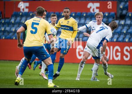 Brondby, Danimarca. 11 Apr 2021. Kevin Mensah (14) di Brondby SE visto durante la partita 3F Superliga tra Brondby IF e FC Copenhagen al Brondby Stadium di Brondby. (Photo Credit: Gonzales Photo/Alamy Live News Foto Stock