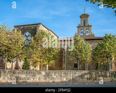 chiesa del Monastero di Santa María a Cañas, Rioja, Spagna, 18 ottobre 2009 Foto Stock