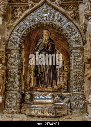 Statua di Santo Domingo all'interno della Cattedrale di Santo Domingo de la Calzada, Spagna, 19 ottobre 2009 Foto Stock