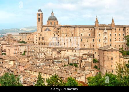 Skyline storico di Urbino, Marche, Italia Foto Stock