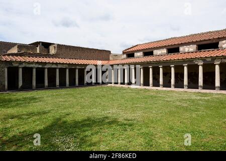 Torre Annunziata. Italia. Sito archeologico di Oplontis (Villa di Poppea / Villa Poppea / Villa A). Viridarium, un giardino che un tempo si affacciava sul se Foto Stock