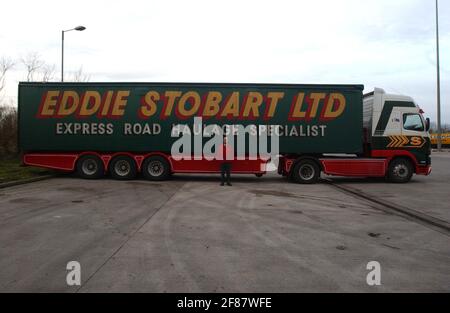 Driver per camion Neil Jameson per camion Eddie Stobart 9 pilston Foto Stock