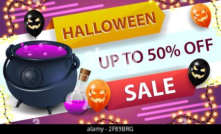 Vendita di Halloween, bandiera orizzontale di sconto con palloncini e ghirlanda di Halloween. Banner sconto con fino a 50 di sconto Foto Stock