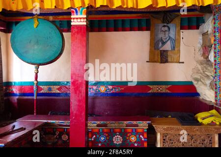 Zanskar, India 2012. Ritratto di Dalai lama nel monastero buddista tibetano Foto Stock