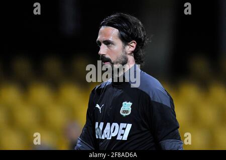 Benevento, Italia. 12 Aprile 2021. Andrea Consigli giocatore di Sassuolo, durante la partita della serie A tra Benevento e Sassuolo risultato finale 0-1, partita disputata allo stadio del Ciro Vigorito di Benevento. Italia, 12 aprile 2021. (Foto di Vincenzo Izzo/Sipa USA) Credit: Sipa USA/Alamy Live News Foto Stock