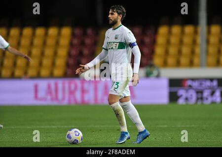 Benevento, Italia. 12 Aprile 2021. Federico Peluso giocatore di Sassuolo, durante la partita della serie A tra Benevento e Sassuolo risultato finale 0-1, partita disputata allo stadio del Ciro Vigorito di Benevento. Italia, 12 aprile 2021. (Foto di Vincenzo Izzo/Sipa USA) Credit: Sipa USA/Alamy Live News Foto Stock