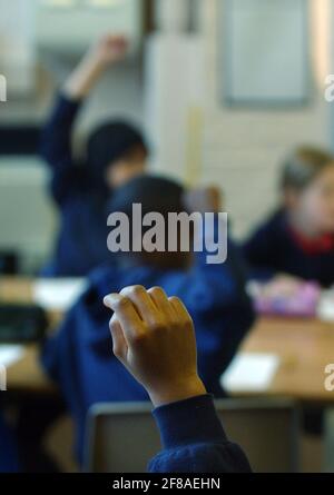 SEI ANNI ALLA SCUOLA ELEMENTARE DI COBOURG NEL SUD DI LONDRA. 5 dicembre 2006 TOM PILSTON Foto Stock