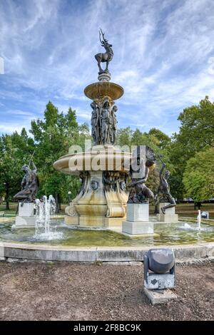 Corning Fountain, Bushnell Park, centro di Hartford, Connecticut. Foto Stock