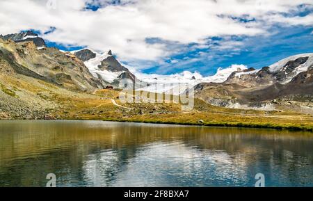 Lago di Stellisee vicino a Zermatt in Svizzera Foto Stock