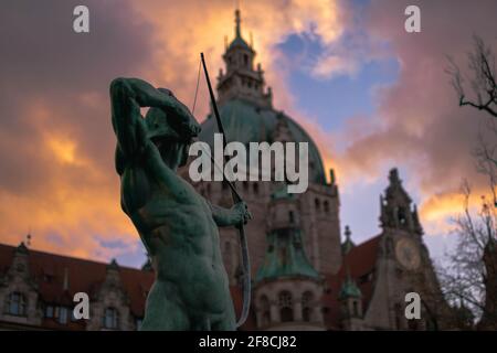 New Townhall ad Hannover, Germania al tramonto Foto Stock