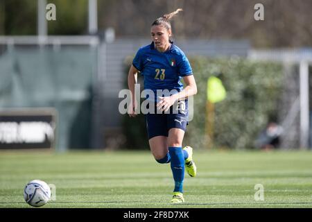 Coverciano, Italia. 13 Apr 2021. Cecilia Salvai (n° 23 Italia) durante il amichevole tra Italia e Islanda allo stadio Enzo Bearzot di Coverciano Firenze, Italia Credit: SPP Sport Press Photo. /Alamy Live News Foto Stock