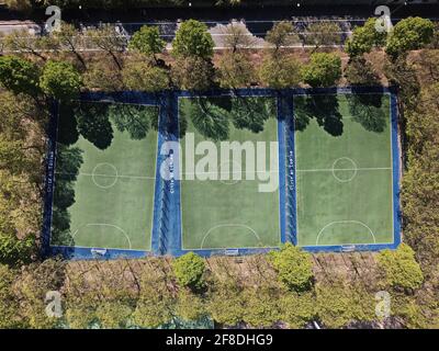 Vista aerea dei campi da calcio vuoti a causa della covid-19. Torino - Aprile 2021 Foto Stock