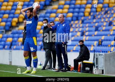 Londra, Regno Unito. 13 Apr 2021. Paul Cook, direttore della città di Ipswich, ha visto durante la partita EFL Sky Bet League 1 tra AFC Wimbledon e Ipswich Town a Plough Lane, Londra, Inghilterra il 13 aprile 2021. Foto di Carlton Myrie. Solo per uso editoriale, è richiesta una licenza per uso commerciale. Nessun utilizzo nelle scommesse, nei giochi o nelle pubblicazioni di un singolo club/campionato/giocatore. Credit: UK Sports Pics Ltd/Alamy Live News Foto Stock