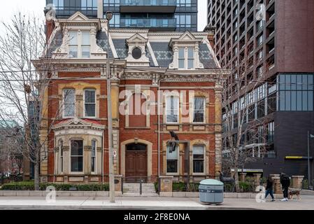 James Cooper House. Caratteristiche architettoniche esterne della famosa località e delle attrazioni turistiche di Toronto, Canada Foto Stock