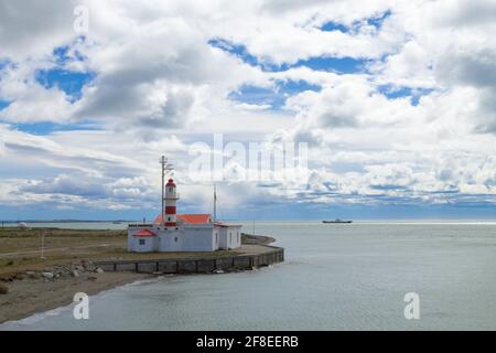 Punta Delgada lighthouse, stretto di Magellano cileno transfrontalieri. Il Cile landmark Foto Stock