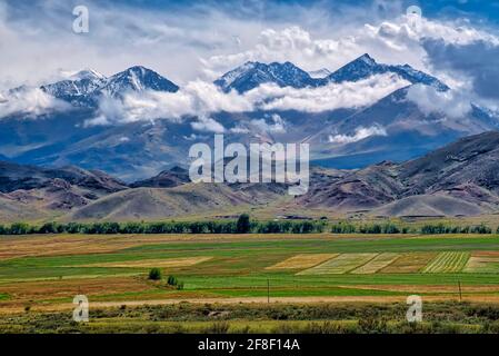 Regione di Issyk-Kul montagne prese @Issyk-Kul Regione, Kirghiztan Foto Stock