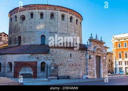 Vista sulla vecchia cattedrale di Brescia Foto Stock