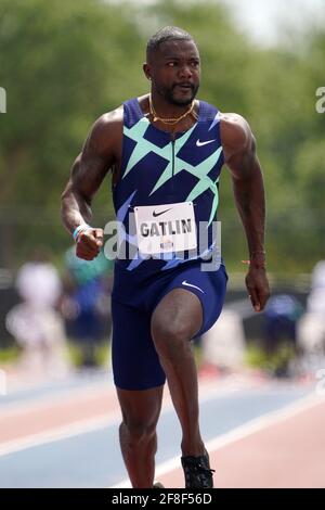 Justin Gatlin (USA) si colloca al secondo posto nei 100m i durante l'Invitational Miramar, sabato 10 aprile 2021, a Miramar, Fla. Foto Stock