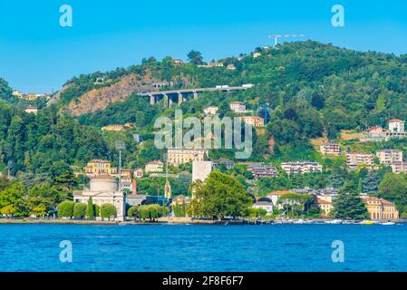Tempio Voltiano sulla riva del lago di Como in Italia Foto Stock
