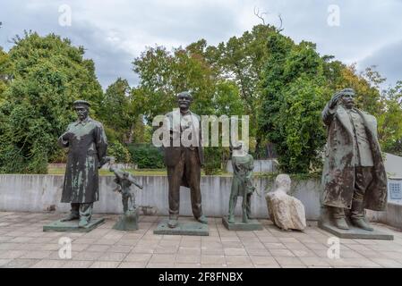 Statue di Stalin, Lenin e Hoxha a Tirana, Albania Foto Stock