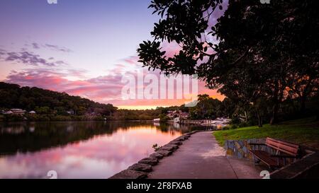 Tramonto Scape lungo il fiume Georges a Como Foto Stock