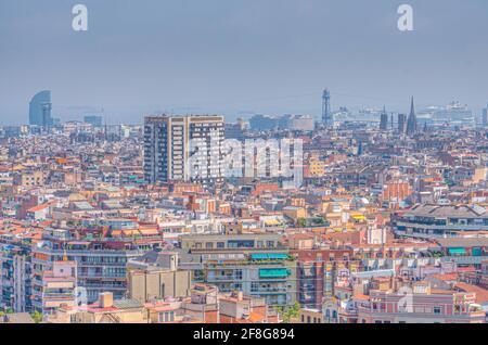 Vista aerea della ciutat vella di Barcellona dalla cattedrale della Sagrada Familia, Spagna Foto Stock