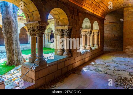 Chiostro al monastero di Sant Miquel nel villaggio di Poble Espanyol a Barcellona, Spagna Foto Stock