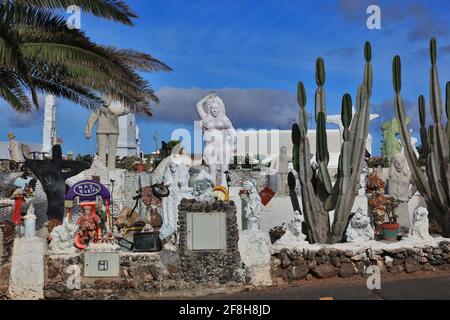 Il kitsch e il disordine shop, arte, artigianato, il mercato delle pulci, Teguise, Lanzarote, Isole Canarie, Canarie, Spagna Foto Stock