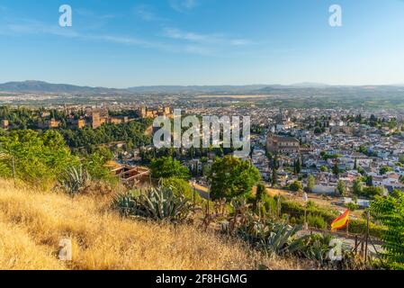 Vista del tramonto sul quartiere Albaicin di Granada, Spagna Foto Stock