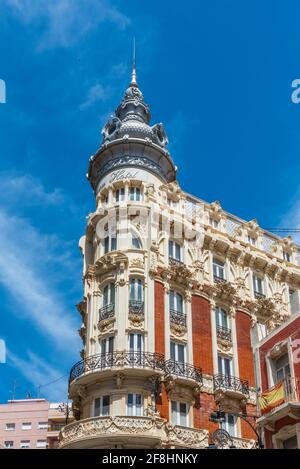 Facciate colorate di case a Cartagena, Spagna Foto Stock