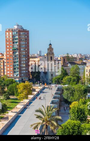 Vista aerea del ponte puente de serranos a Valencia, Spagna Foto Stock