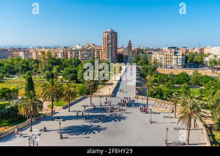 Vista aerea del ponte puente de serranos a Valencia, Spagna Foto Stock