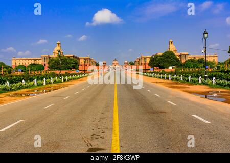 Rajpath 'King's Way' è un viale cerimoniale a Delhi che Corre da Rashtrapati Bhavan sulla collina di Raisina attraverso Vijay Chowk E l'India porta alla nazione Foto Stock