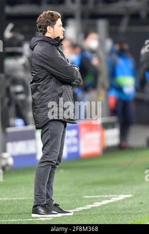 Dortmund, Germania. 14 Apr 2021. Calcio: Champions League, round di knockout, quarti di finale, seconda tappa, Borussia Dortmund - Manchester City al Signal Iduna Park. L'allenatore di Dortmund Edin Terzic è ai margini. Credit: Martin Meissner/AP-Pool/dpa/Alamy Live News Foto Stock