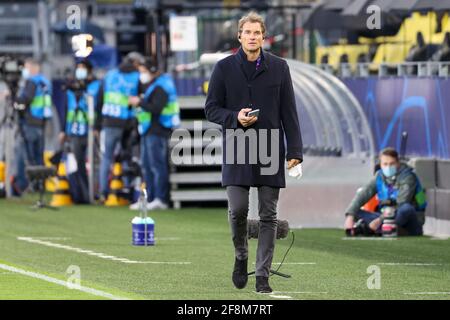 DORTMUND, GERMANIA - 14 APRILE: Jens Lehmann durante la finale 1 del quartiere UEFA Champions League: Partita della seconda tappa tra Borussia Dortmund e Manchester City al Signal Iduna Park il 14 aprile 2021 a Dortmund, Germania (Foto di Joachim Bywaletz/Orange Pictures) Foto Stock