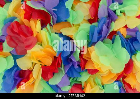 Una corona di Party Textil, lei hawaiana artificiale come, Festival Wedding sfondo celebrare clorful sfondo Foto Stock