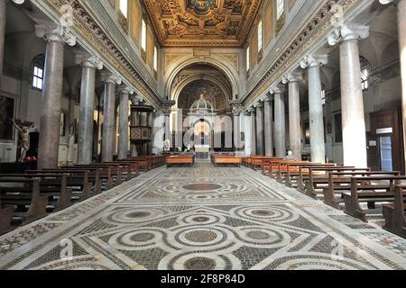 Italia, Roma, Trastevere, chiesa di San Crisogono Foto Stock