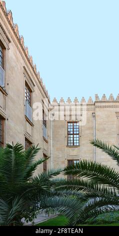 L'edificio centrale della Banca Nazionale dell'Iran (Banca Melli Iran) su Viale Ferdowsi, costruito in stile Art Deco persiano nel 1928. Teheran, Iran Foto Stock