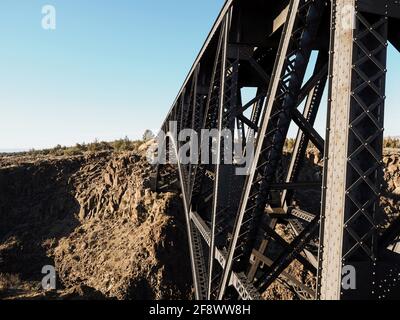 Colpo di ponte nel Peter Skene Ogden state Park Terrebonne, Stati Uniti Foto Stock