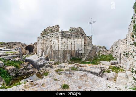 Torre principale nella cittadella di Smar Jbeil, antico castello crociato in rovina, Libano Foto Stock