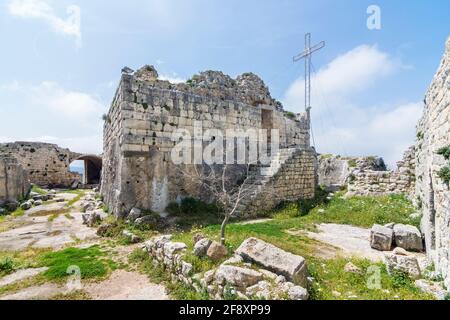Torre principale nella cittadella di Smar Jbeil, antico castello crociato in rovina, Libano Foto Stock