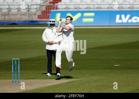 Manchester, Regno Unito. 15 aprile 2021; Emirates Old Trafford, Manchester, Lancashire, Inghilterra; English County Cricket, Lancashire contro Northants; Tom Taylor del Northamptonshire bowling Credit: Action Plus Sports Images/Alamy Live News Foto Stock