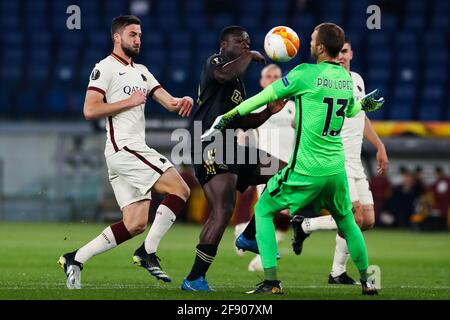 ROMA, ITALIA - APRILE 15: Gol di Brian Brobbey di Ajax, portiere Pau Lopez DI AS Roma durante la finale del quarto della UEFA Europa League: Tappa due partita tra le due Foto Stock