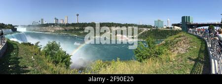 Paesaggio con la famosa cascata delle Cascate del Niagara, New York state, Stati Uniti Foto Stock