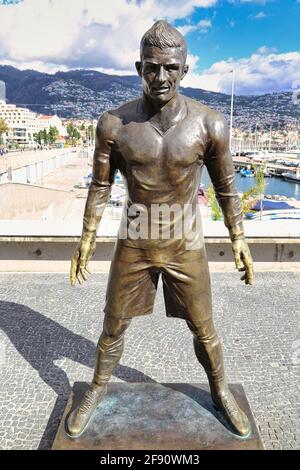 Cristiano Ronaldo CR7 Bronzo Statua Funchal Isola di Madeira Portogallo Foto Stock