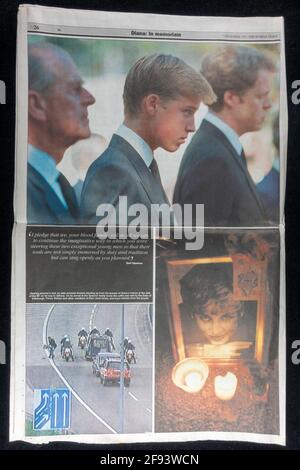 Foto dei tempi della domenica dal funerale di Diana, Principessa del Galles, il 6 settembre 1997 (documento datato 7 settembre 1997). Foto Stock