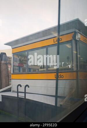Fermata del Vaporetto cabina in Lido - Venezia - Italia Foto Stock