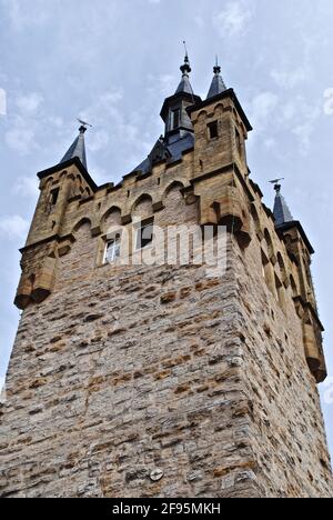 La Torre Blu (Blauer Turm) a Bad Wimpfen, Germania, nel distretto di Heilbronn nel Baden-Württemberg. Il principale punto di riferimento visivo della città. Foto Stock